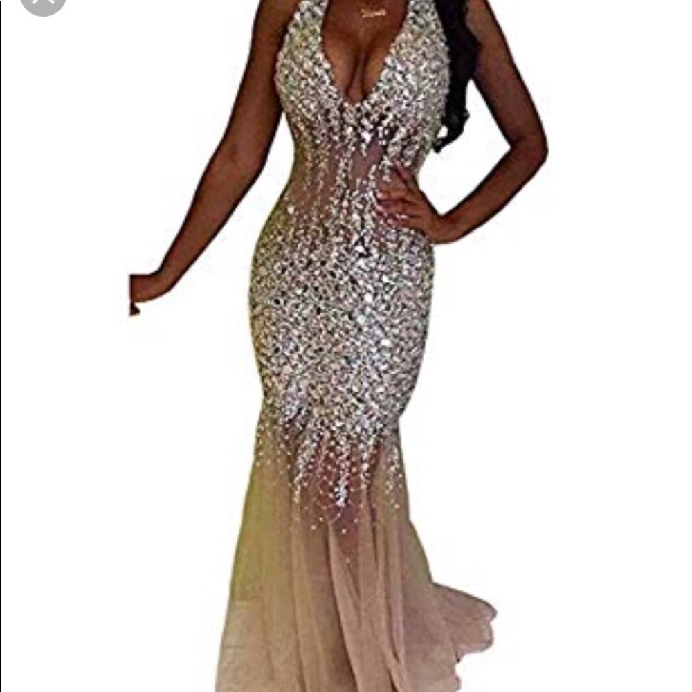 ISO PROM DRESSES‼️😍 - Picture 4 of 8